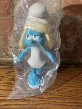 Smurfs Movie Smurfette 2025 Blue Drink Tumbler Peyo 22 Oz Sipper